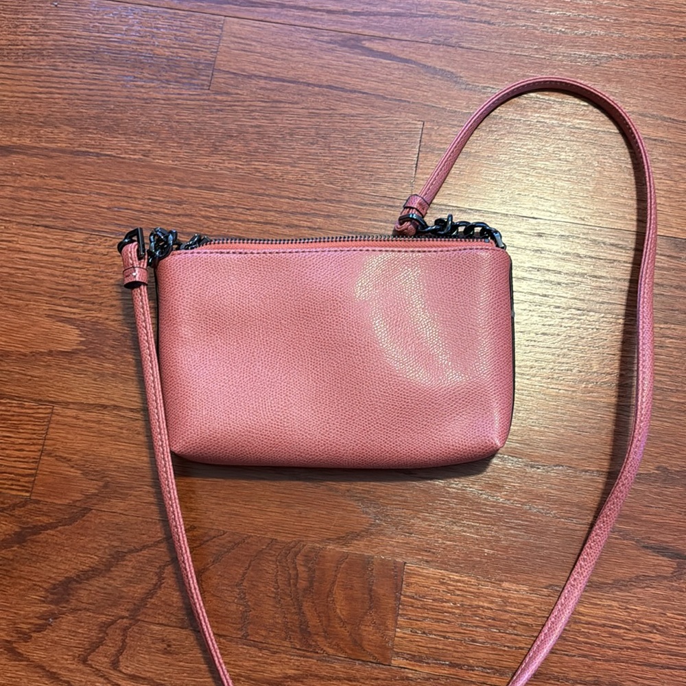 Calvin Klein pink crossbody bag - Picture 4 of 7
